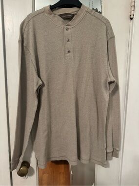 Taylor & Henry Men's Waffle Knit Long-Sleeve Henley Shirt Beige size XL